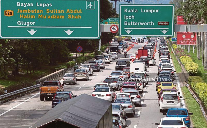 Tun Dr Lim Chong Eu Expressway lanes close for LRT works from Oct 1