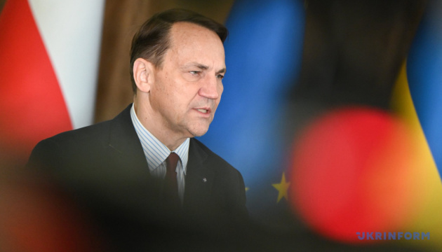 FM Sikorski advocates for creation of “European Legion” with participation of Ukrainians