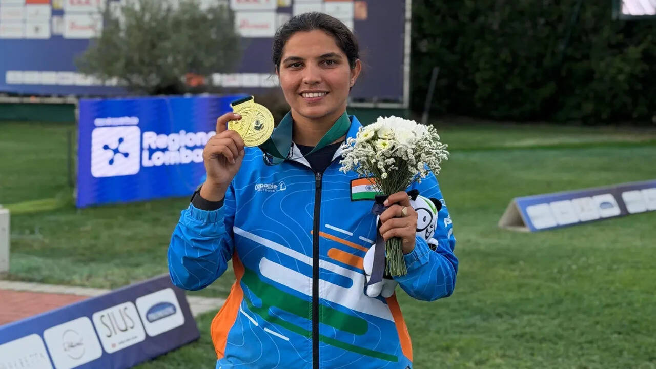 No TV, Neeru’s mom heard of gold win near ration shop