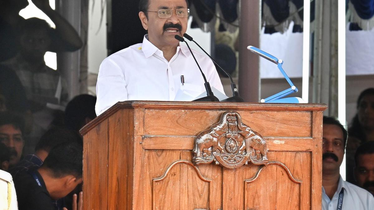 Vande Mataram skipped at State-level Independence Day function in Kerala