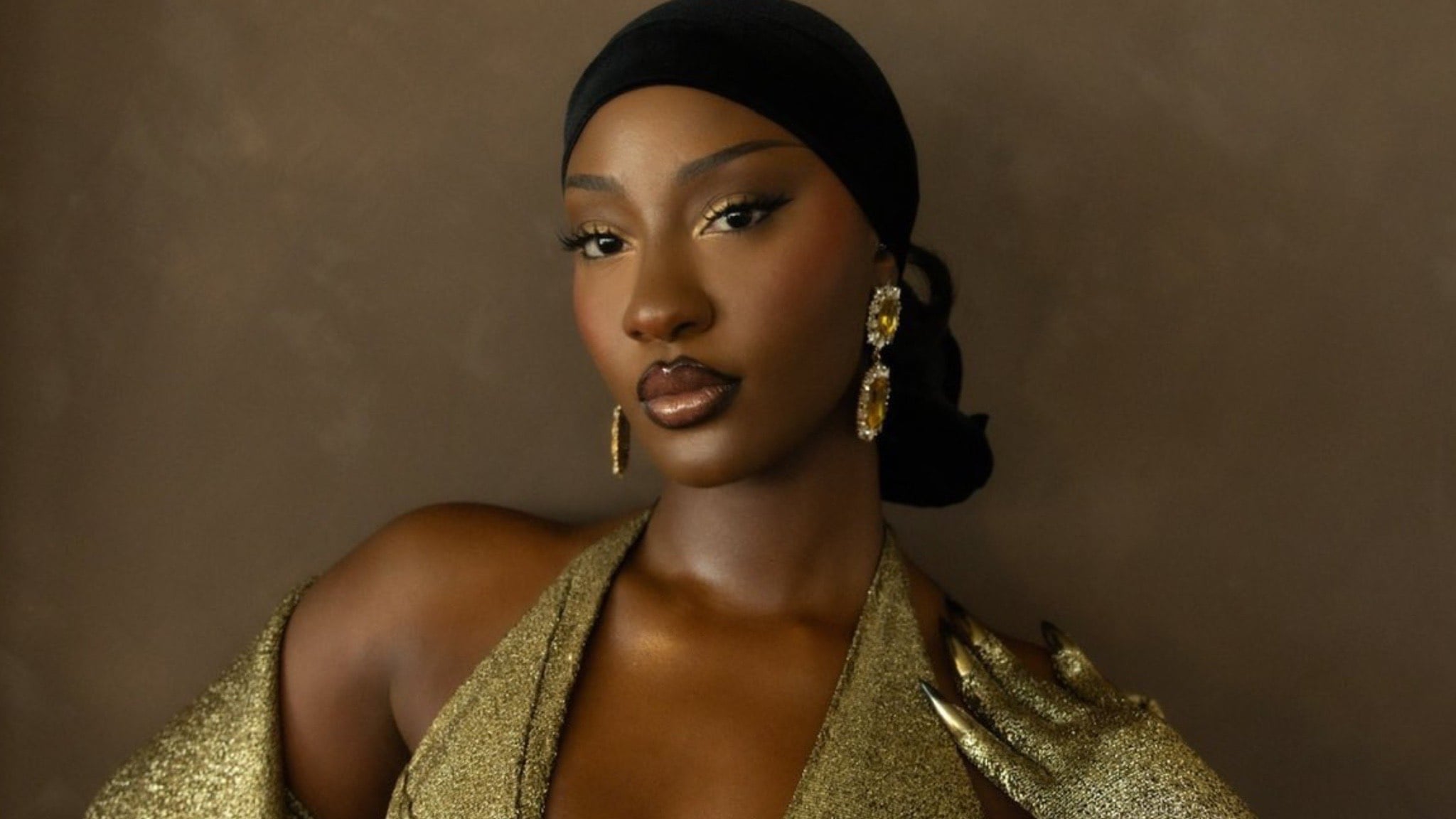 I didn’t want to be in the spotlight – Tems