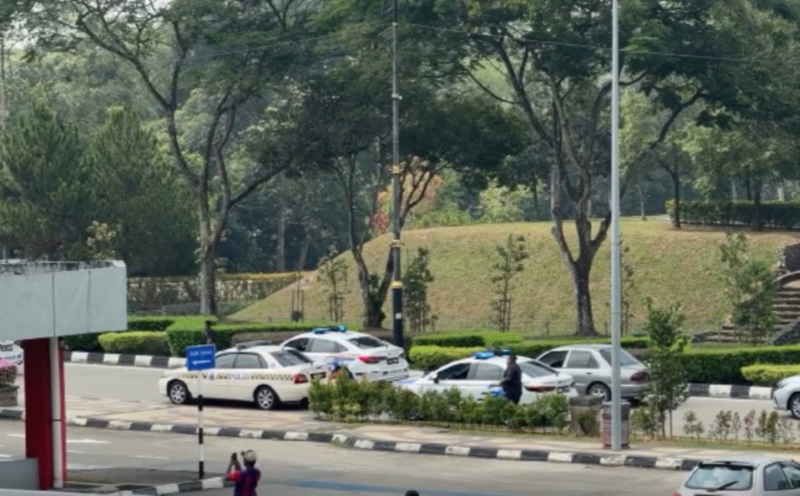 Police chase over stolen lorry ends in crash with cop car