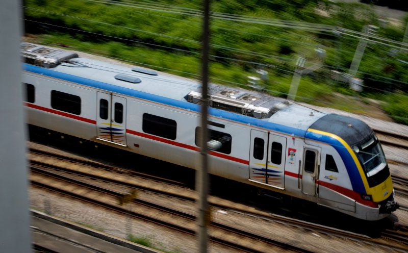 KTM Komuter, ETS services resume after overhead line repairs