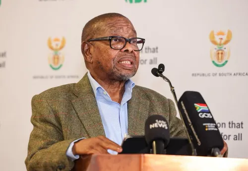 Nzimande: US funding withdrawal cost SA research system R2.5bn