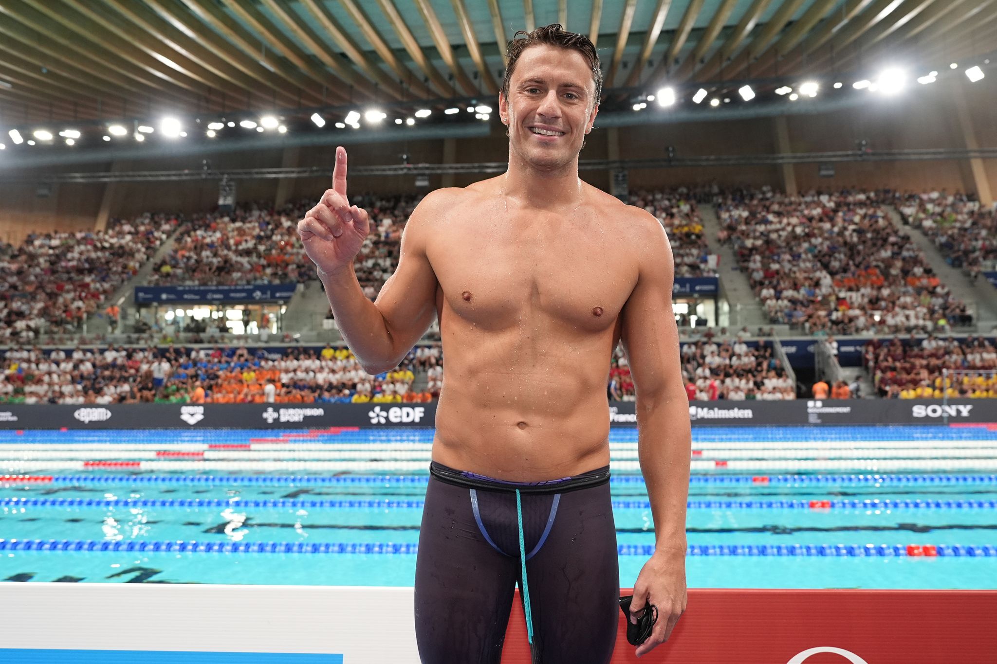 Liebmann sets world record to win European gold in 1,500m freestyle