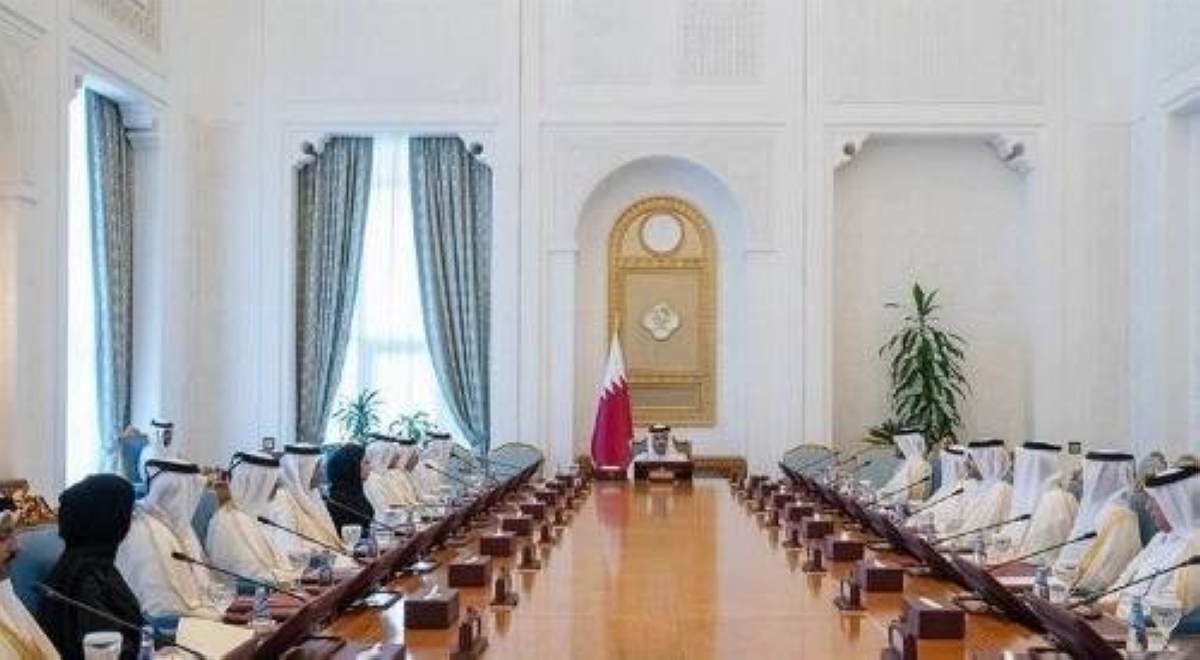 Cabinet holds weekly meeting