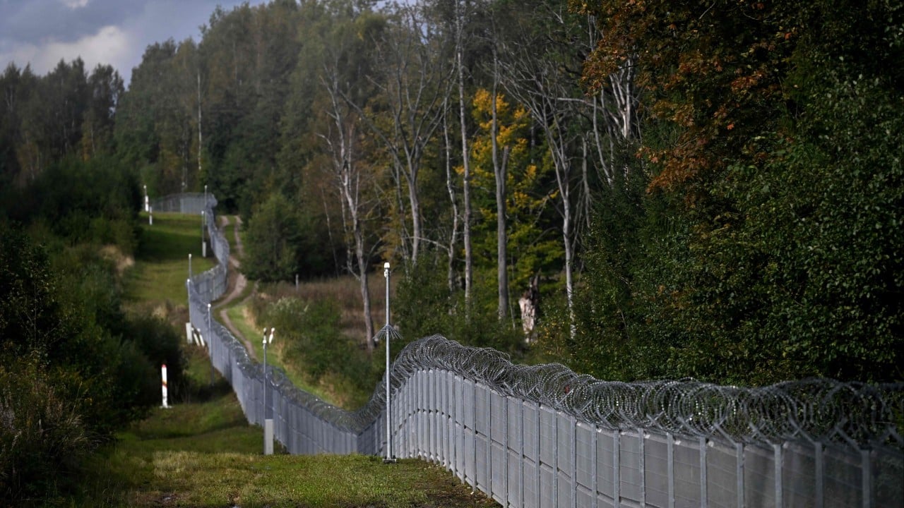 Russia sends nuclear warning to Nato over its Kaliningrad enclave