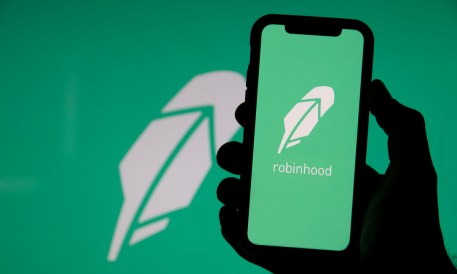 Robinhood Unveils New AI Agents and 24/7 Weekend Trading