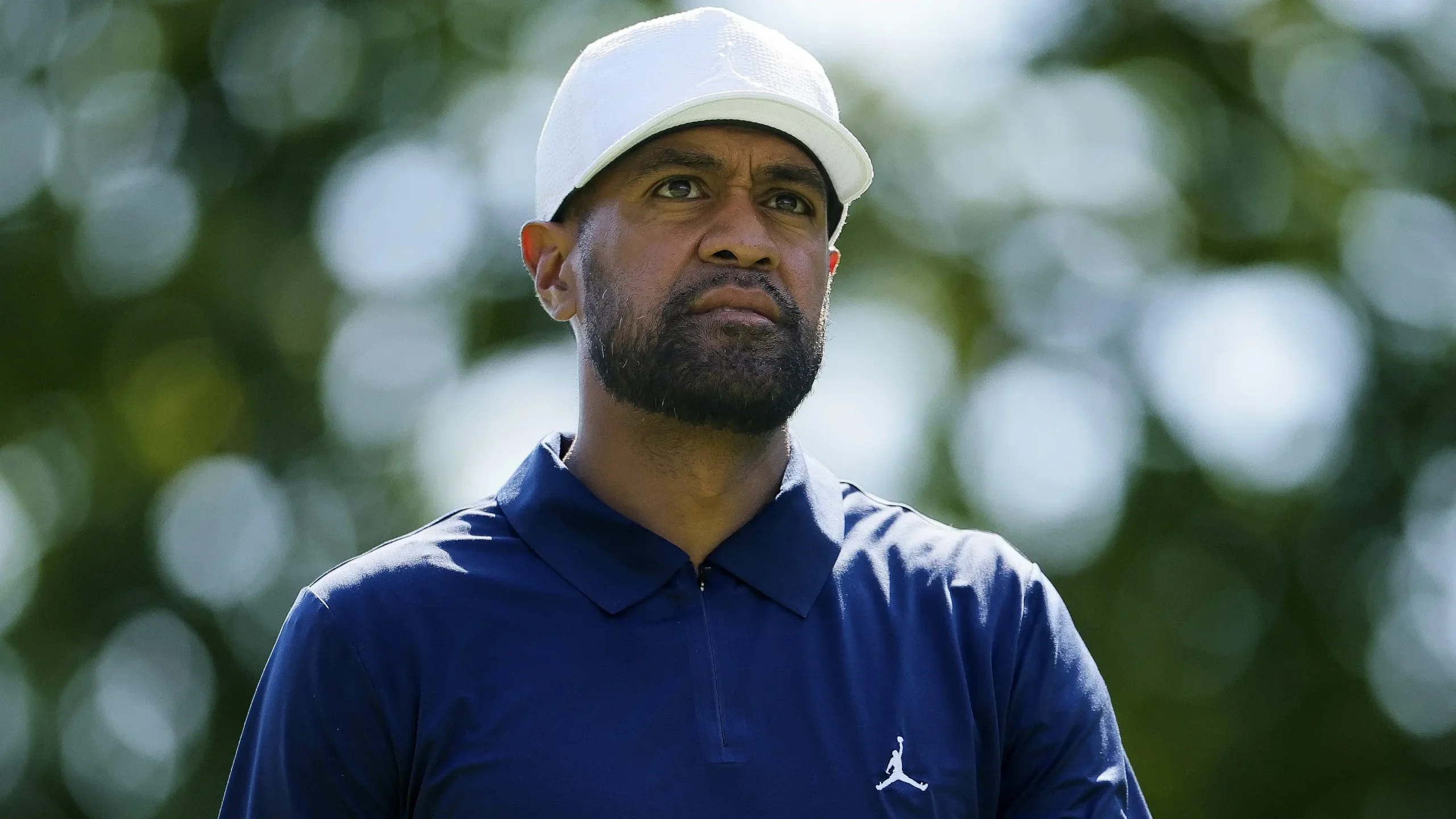 Wielding hockey-stick putter, Tony Finau chasing 'better' golf in Utah