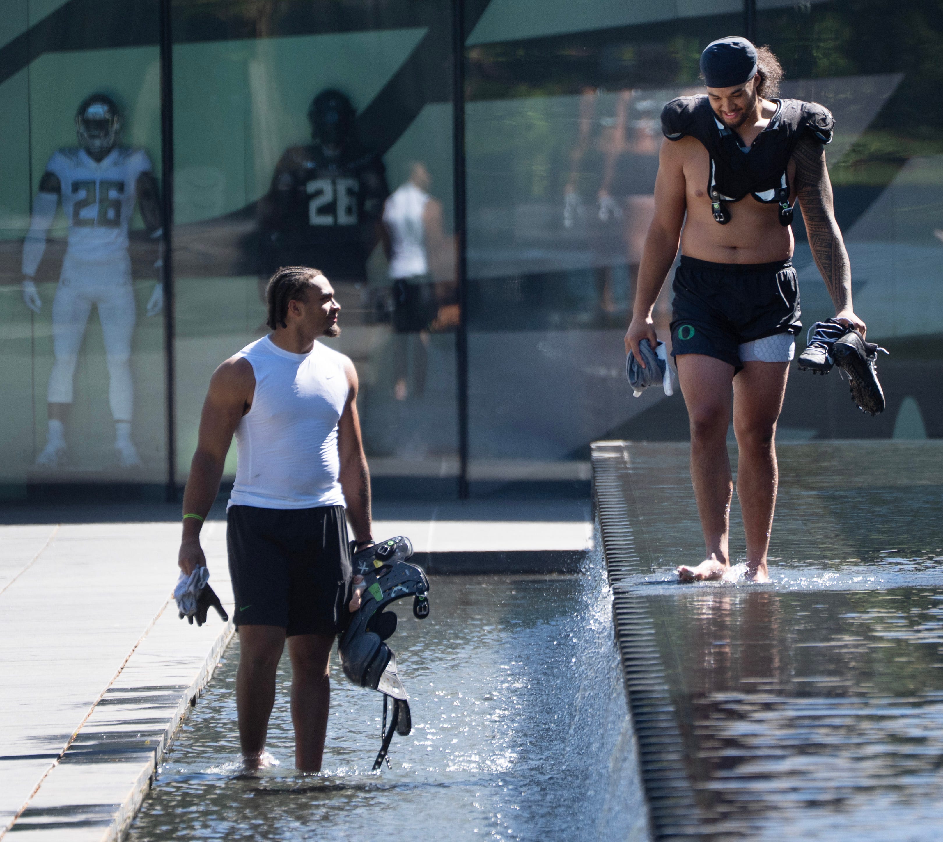 Bleu Dantzler's bet on himself paying off at dream school Oregon