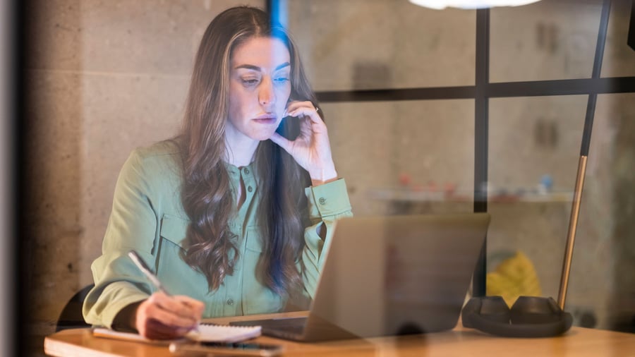 Work: Pseudo-Independence Threatens Freelancers – and Slows Down the Economy