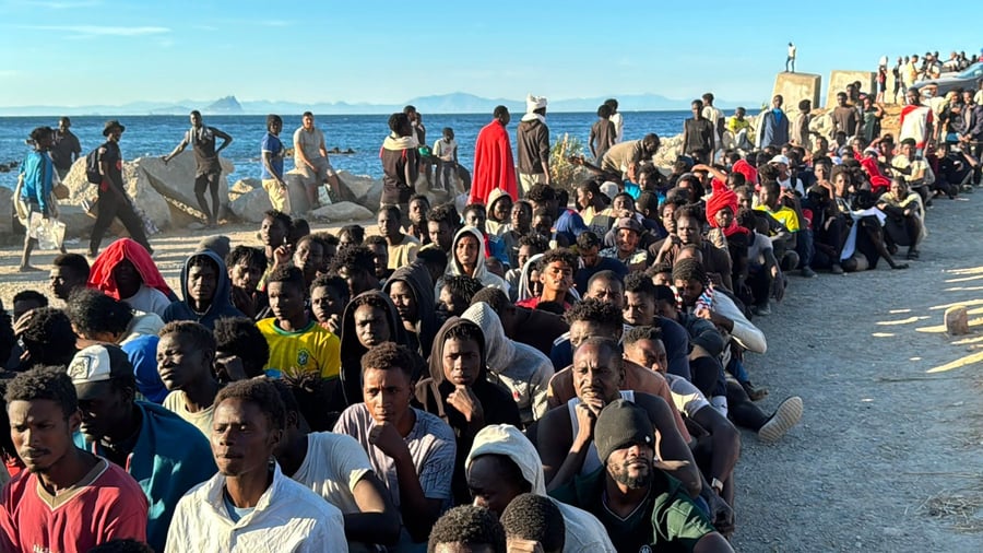 Migration: EPP leader Weber on Ceuta crisis: Spain must change course