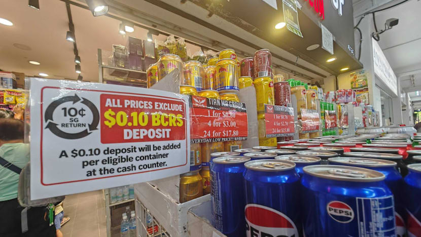 Retailers race to label or remove unmarked stock as beverage container return scheme’s transition period ends