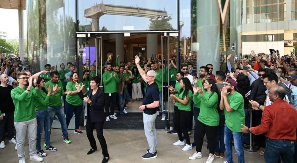 Apple launches payment service across India