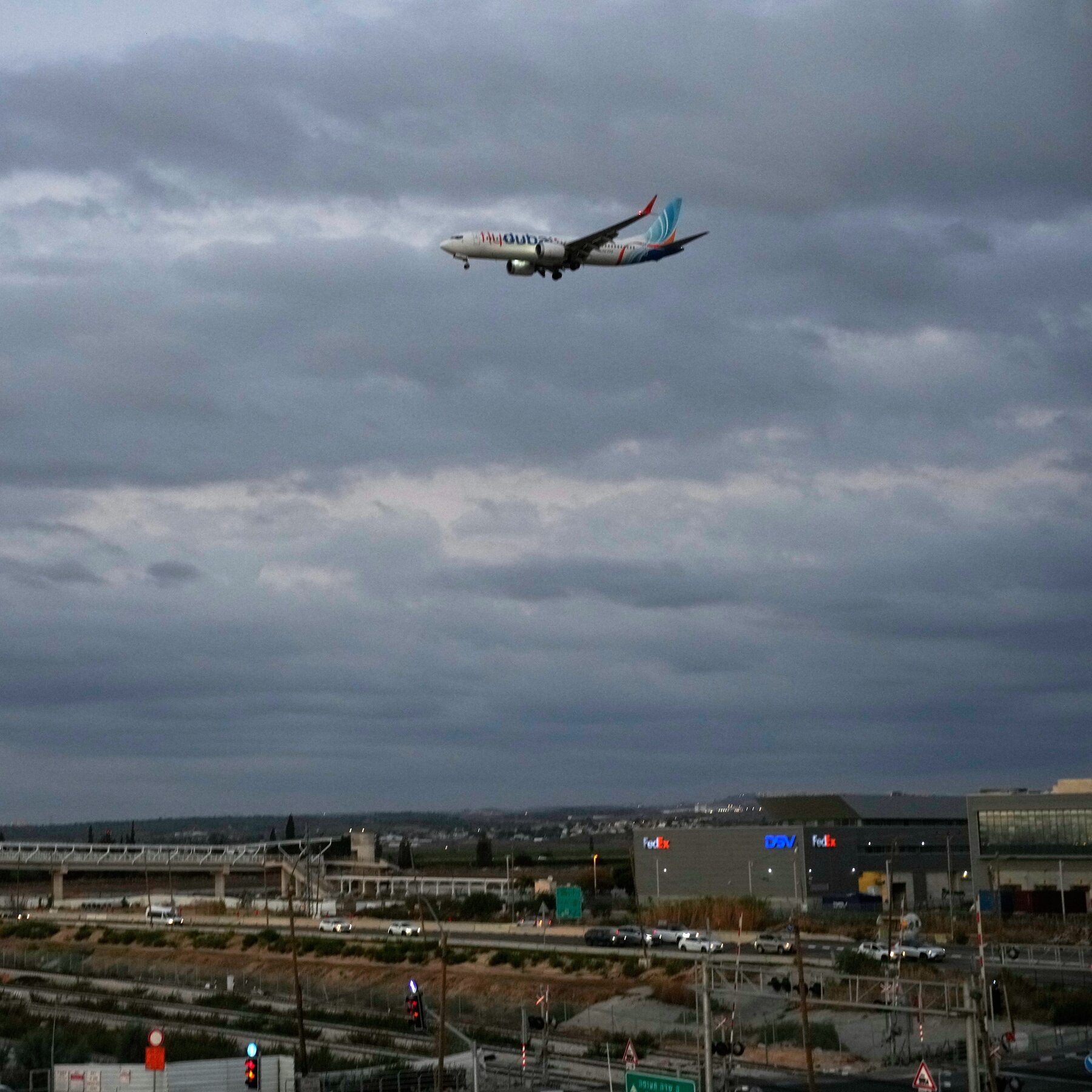 A Bloody Attack on a FlyDubai Plane Headed to Israel, and a Terrifying Plunge