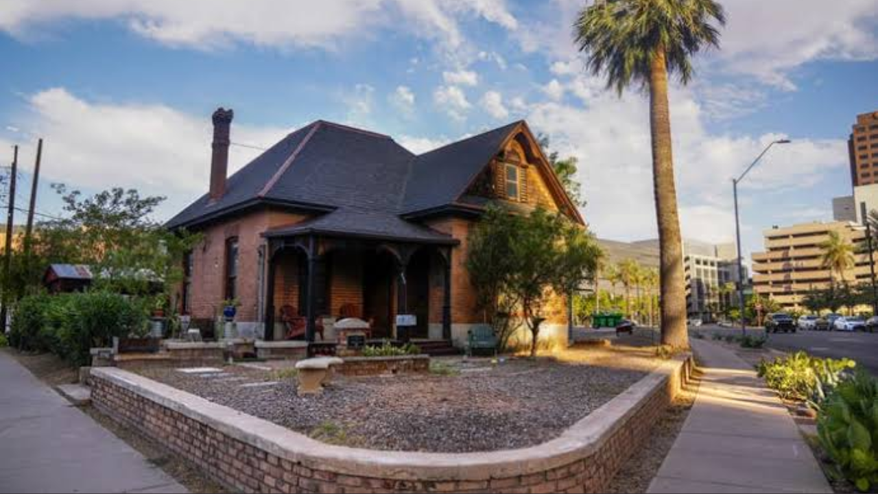 Man who owned historic home 51 years keeps it after ASU drops takeover bid