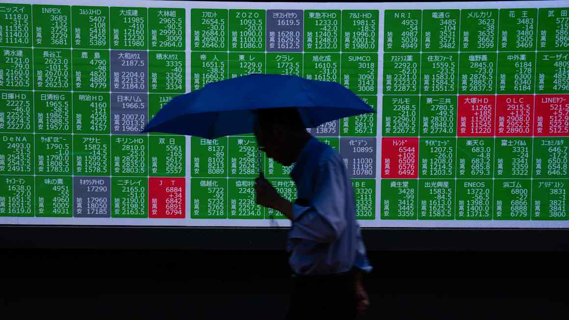 Global bond sell-off deepens as Japanese yields jump