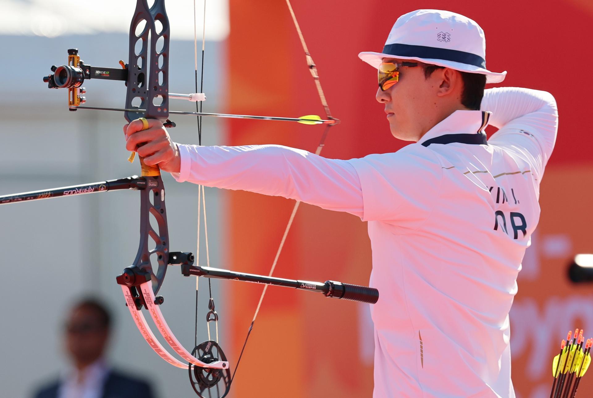 [ASIAN GAMES] Kim Jong-ho wins men's individual gold in compound archery