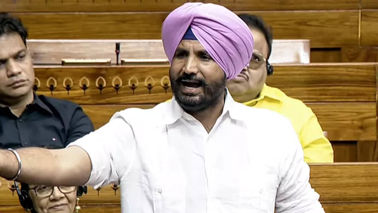 Will Warring resign as Punjab Congress president? His response: 'no comments'