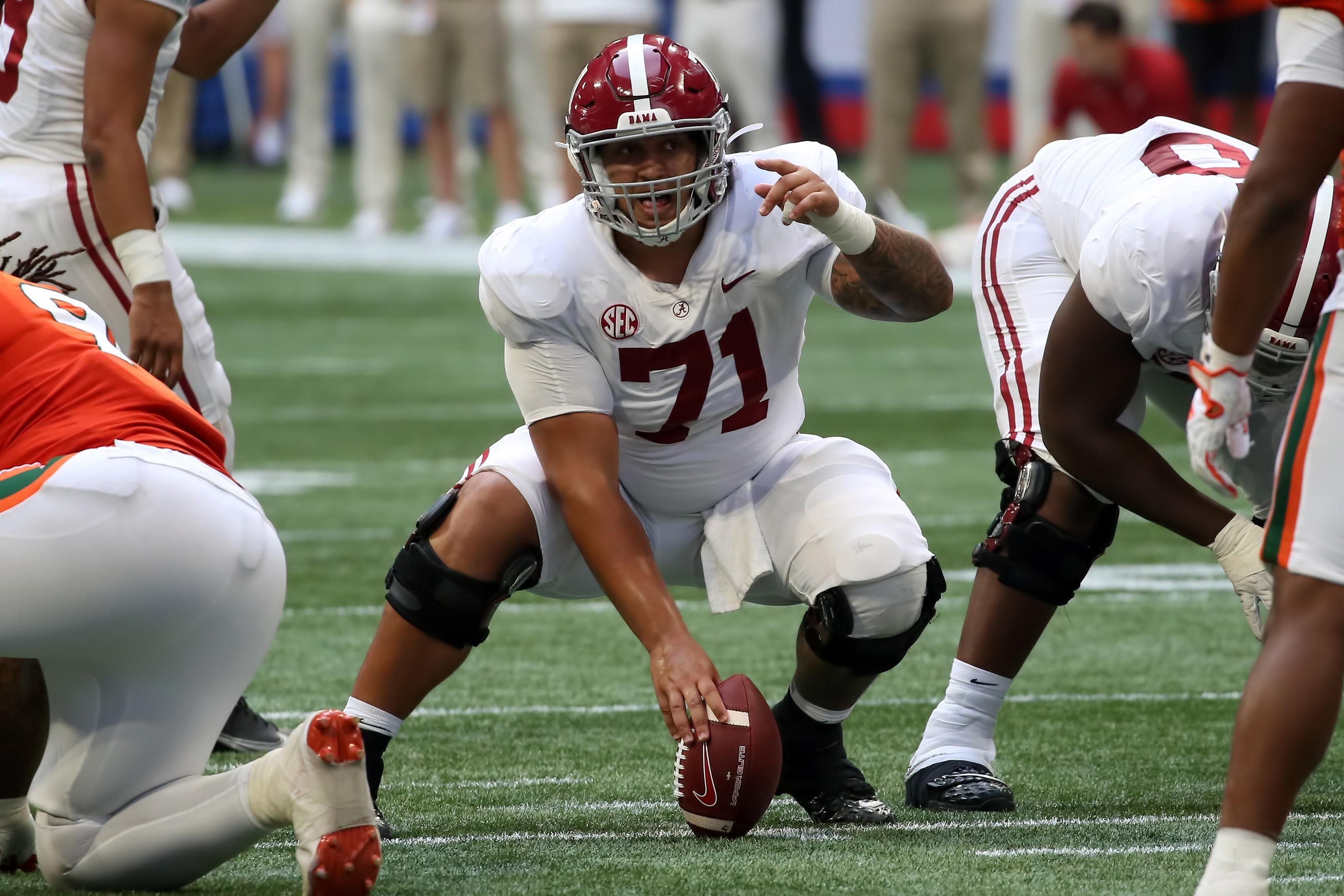 Patriots sign 2 interior offensive linemen in wake of preseason opener