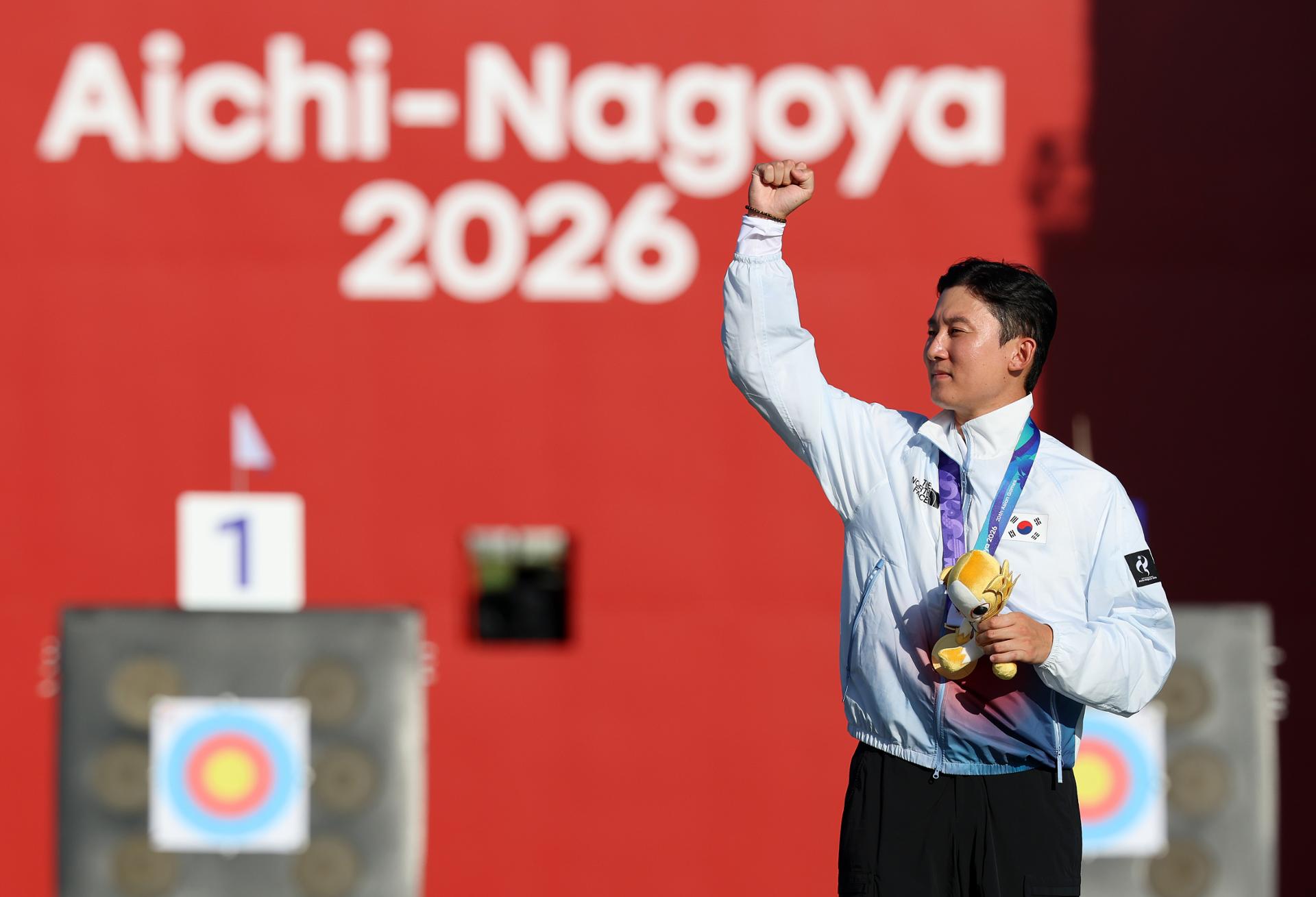 Compound archer regroups to win individual gold after disappointing team performance