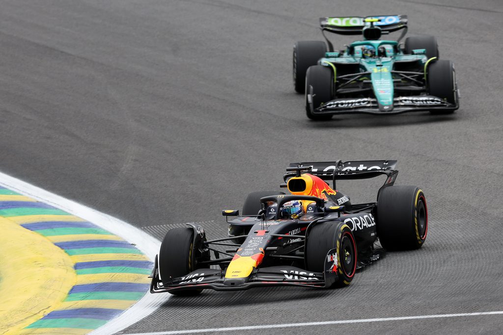 Max Verstappen Backs Fernando Alonso Stay but Questions Whether He Could Do the Same