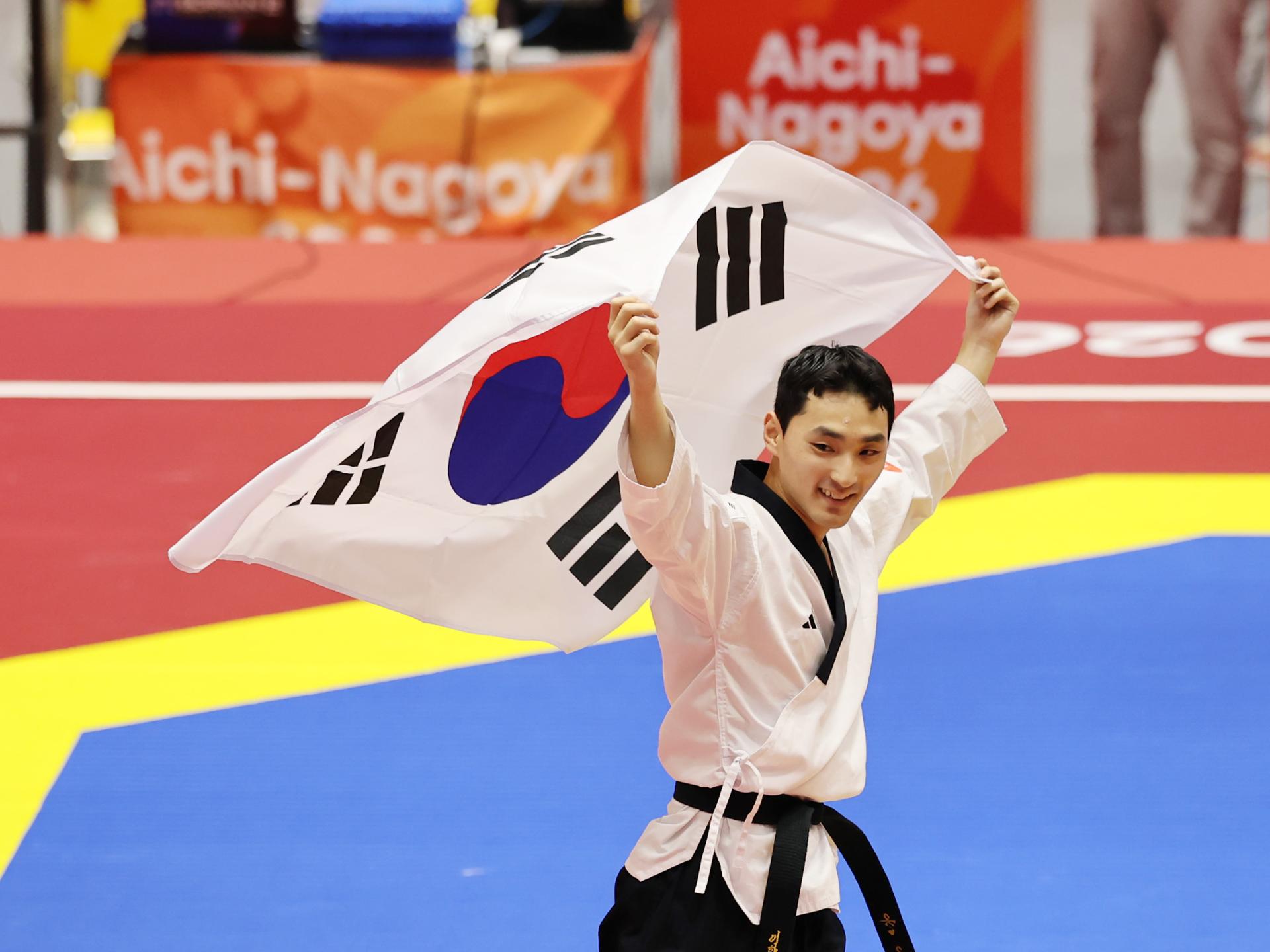 S. Korea's Yun Kyu-sung wins 2nd gold in taekwondo poomsae at Asian Games