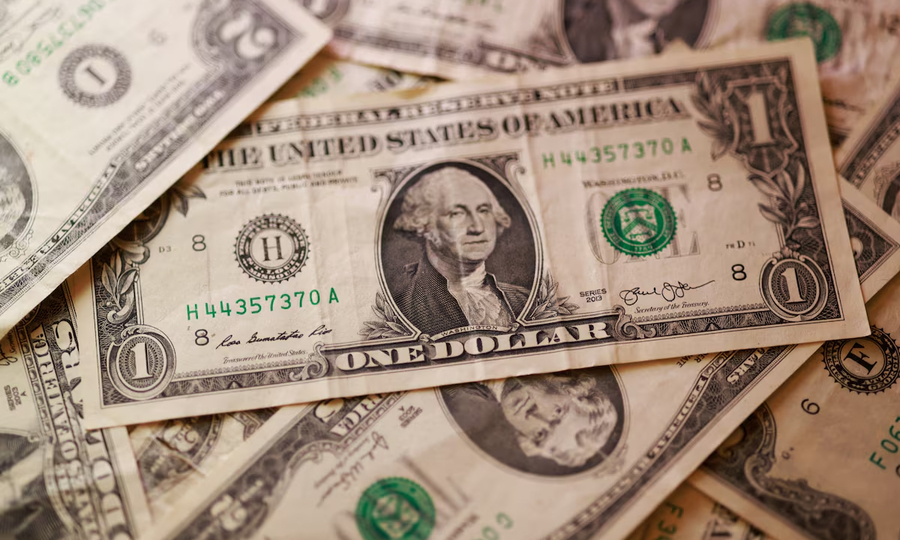 Dollar rises against dong on black market