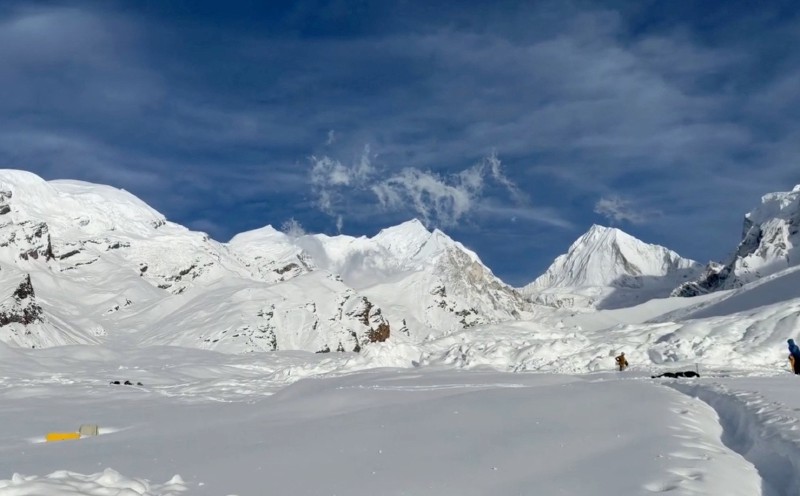Nepal rescuers recover eight bodies after Himalayan avalanche