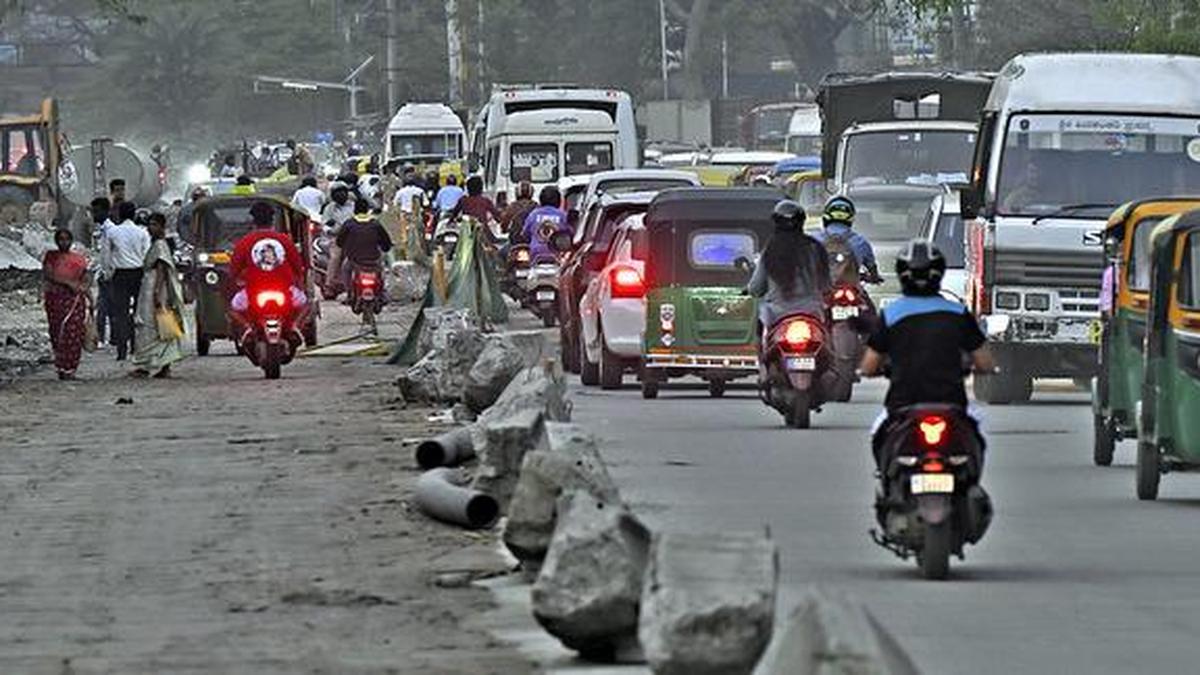 Supreme Court orders curbs on licence renewal, vehicle registration for motorists with unpaid traffic fines