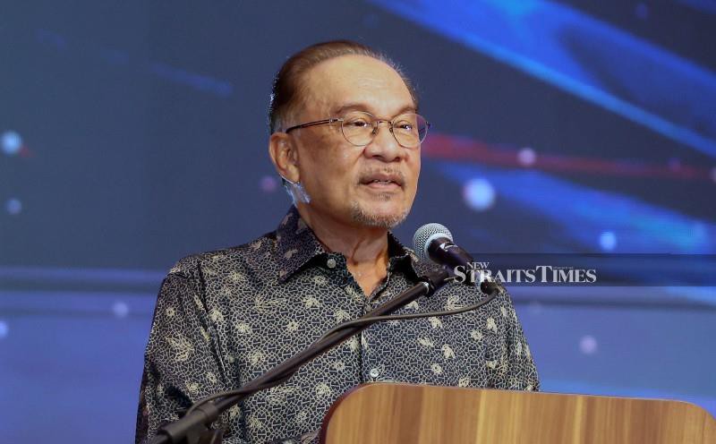 Anwar: University students, institutions among 2027 Budget priorities