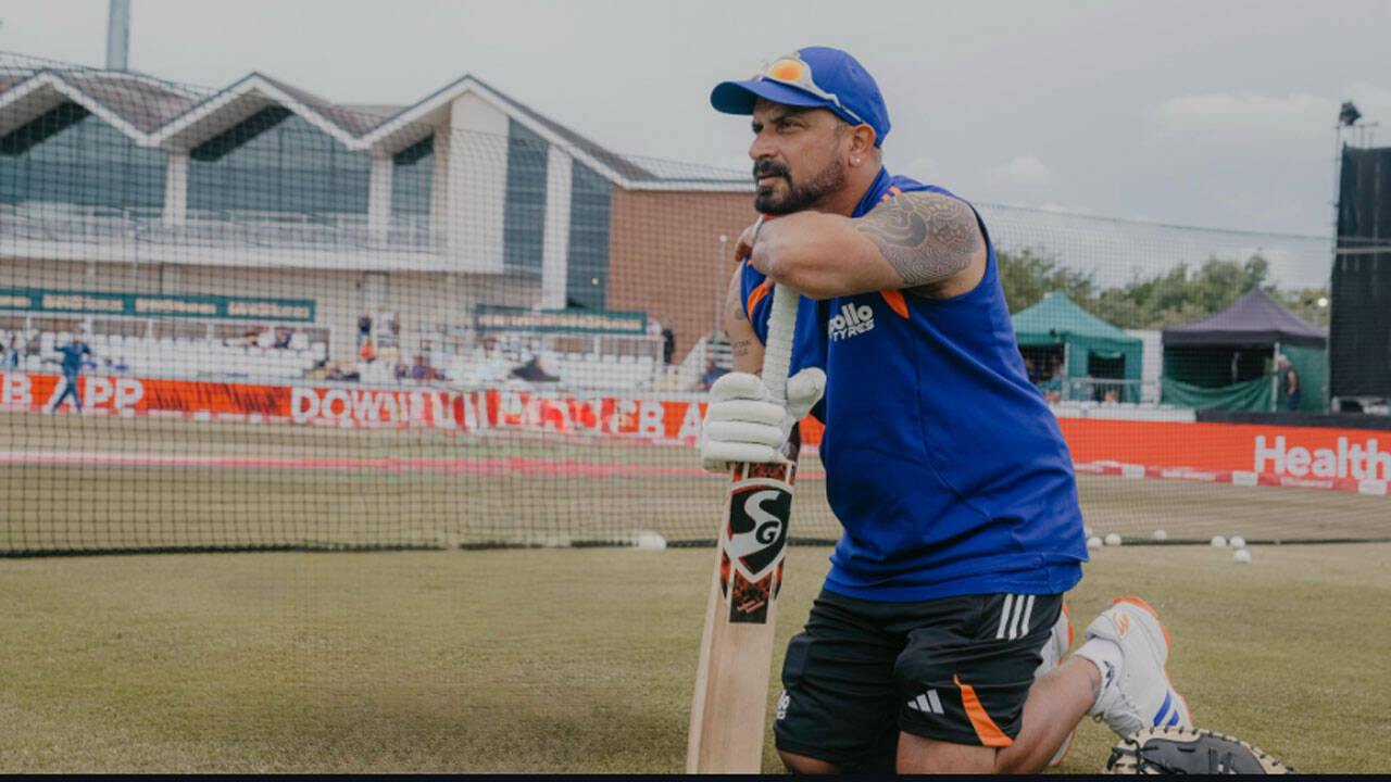 'Forever grateful': Dilip bids emotional farewell after 5 years with Team India