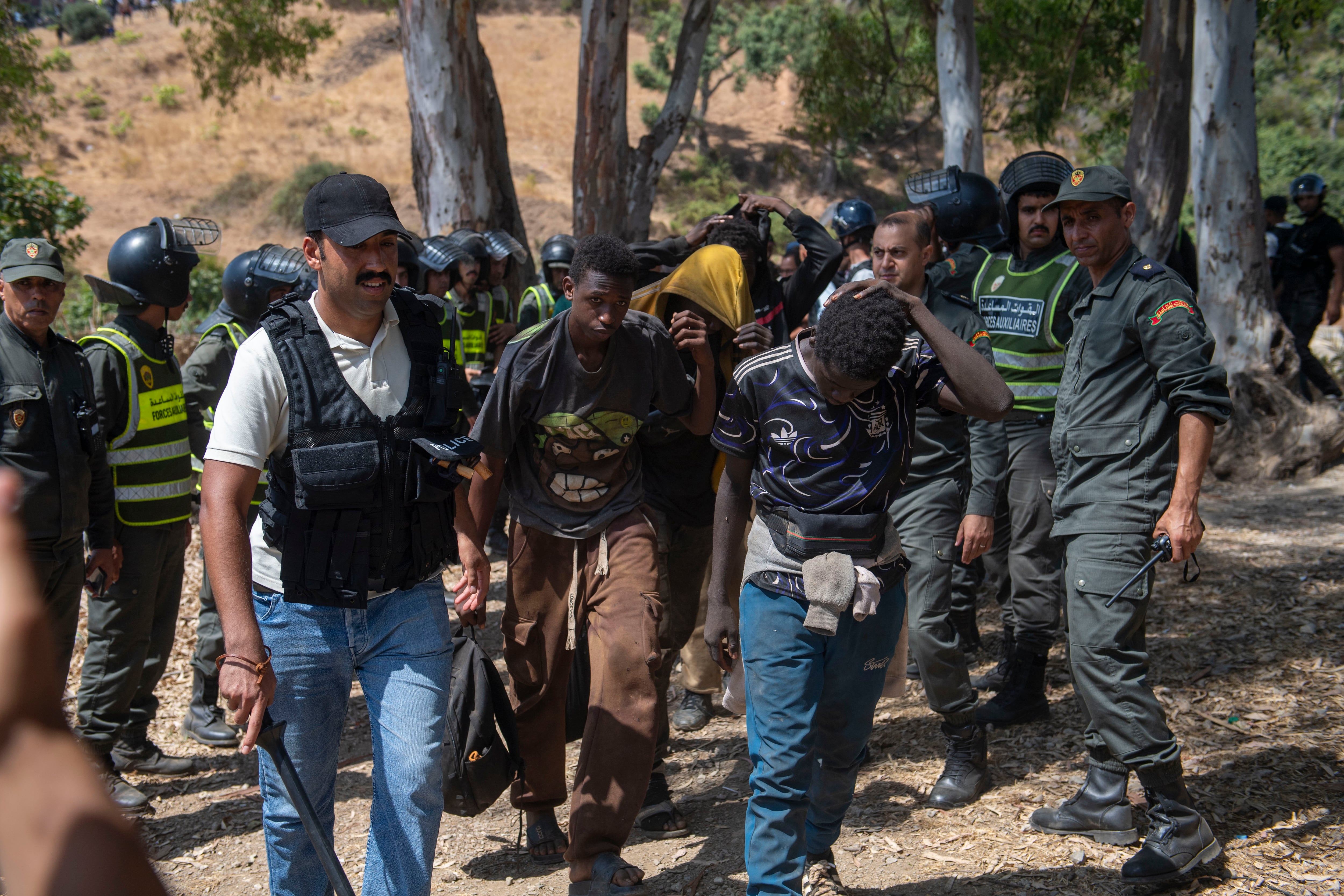Marruecos exhibe su máxima fuerza como guardián de la frontera ceutí
