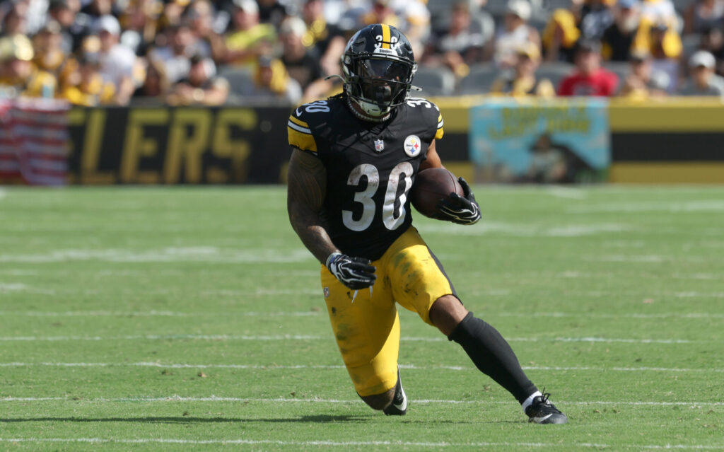 Fantasy football start or sit Week 4: Jaylen Warren, DK Metcalf, Aaron Rodgers