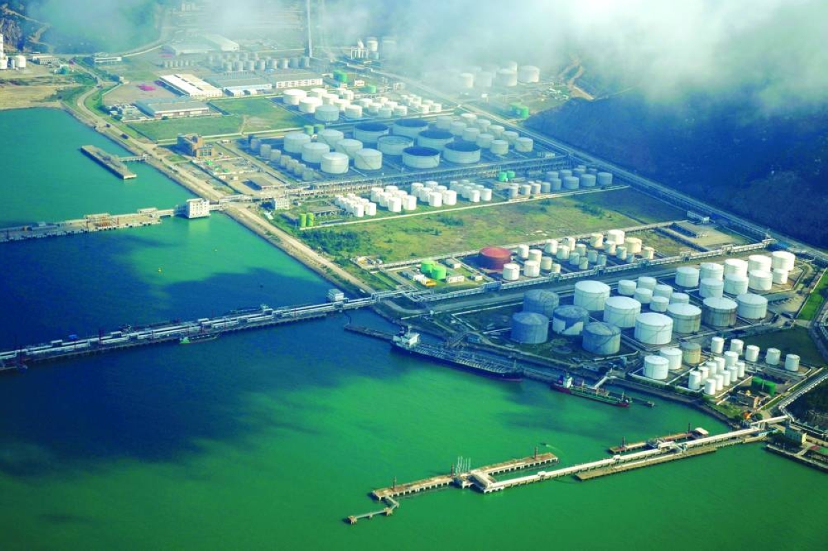 Chinese refiners said to suspend October fuel exports to bolster stocks