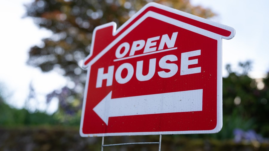 Mortgage rates surge once again