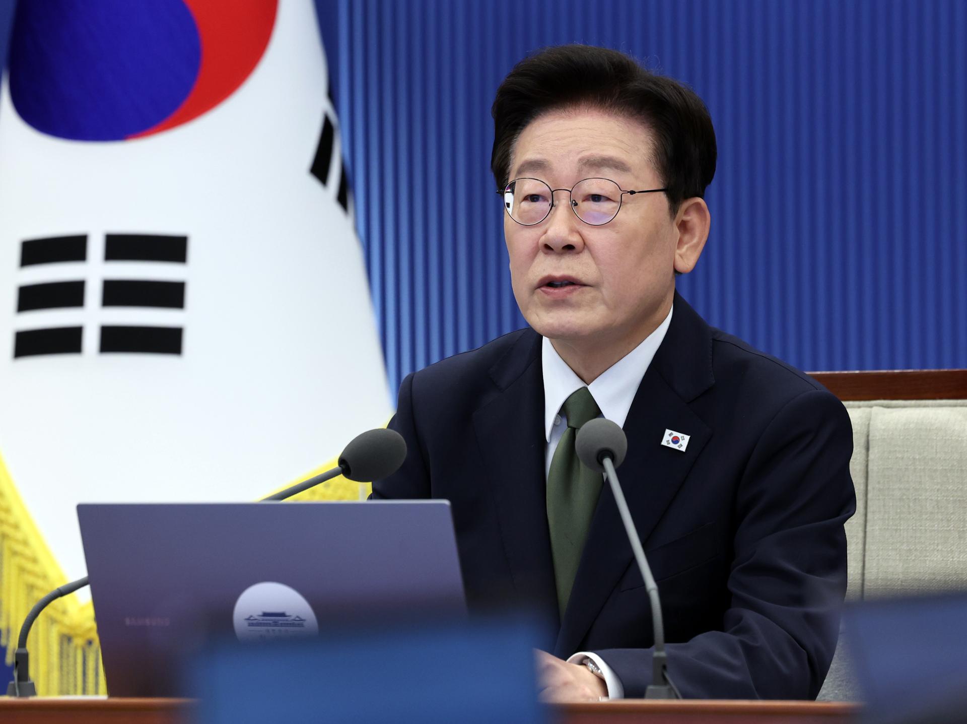 Lee warns of 'additional measures' if Ukraine refuses to apologize for NK POW transfer disclosure