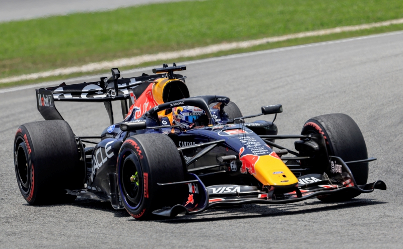 Verstappen sets pace in opening practice in Sepang