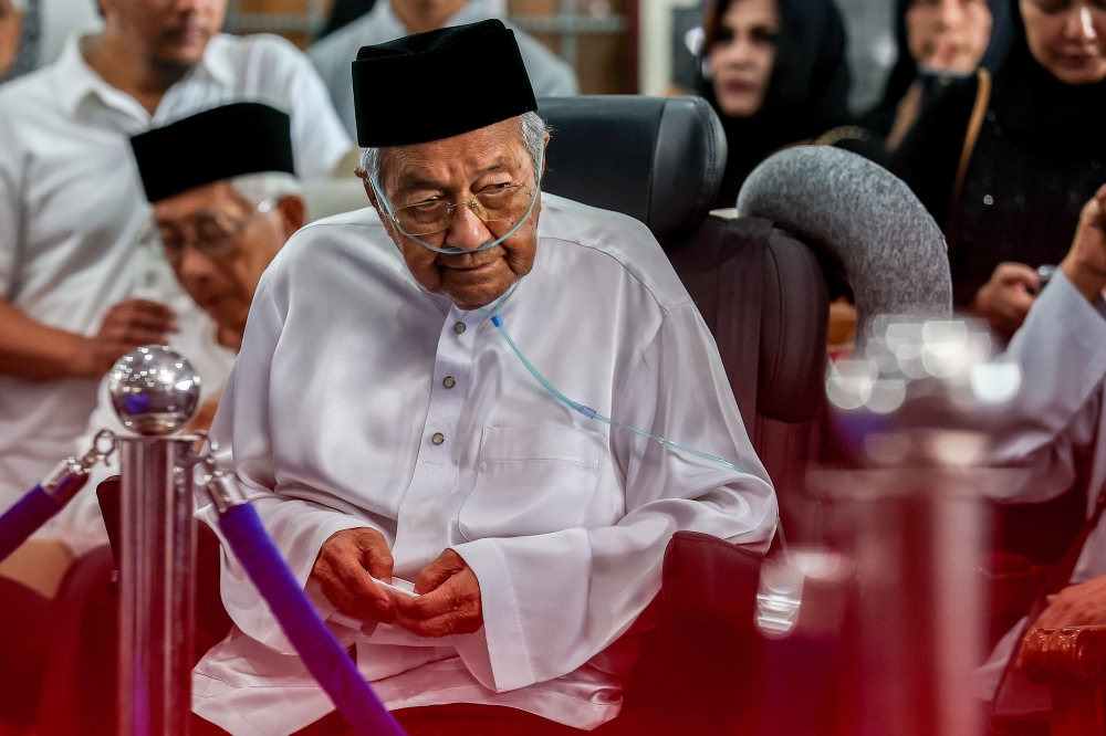 MCMC probes AI‑manipulated footage of Dr Mahathir grieving wife’s death, warns of legal action