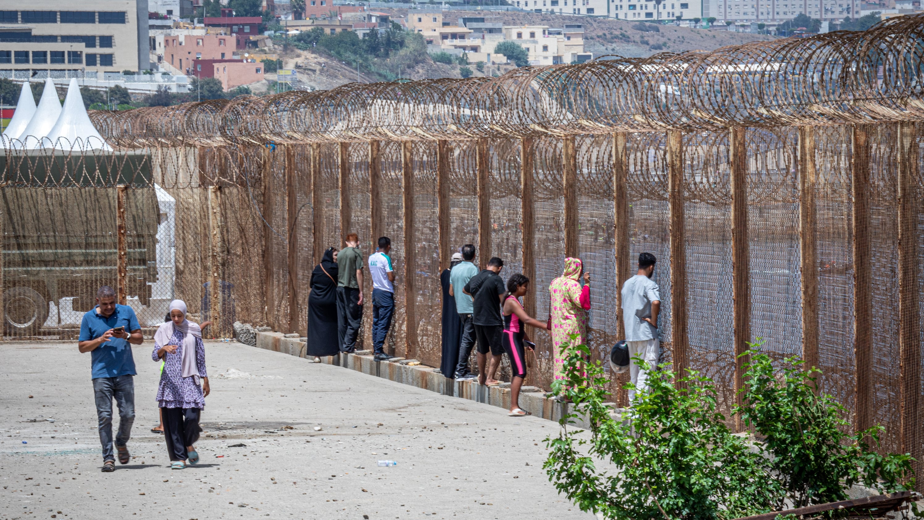 Photos of the missing in Ceuta on the same social networks that encouraged their exodus