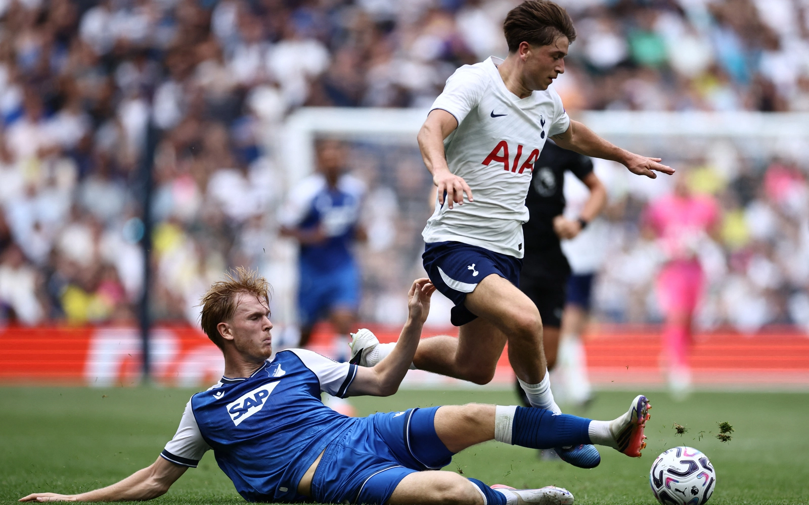 Moore double leads Spurs to 3-0 friendly win over Hoffenheim