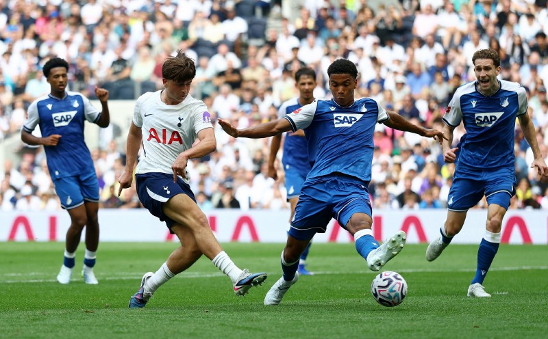 Moore double leads Spurs to 3-0 friendly win over Hoffenheim