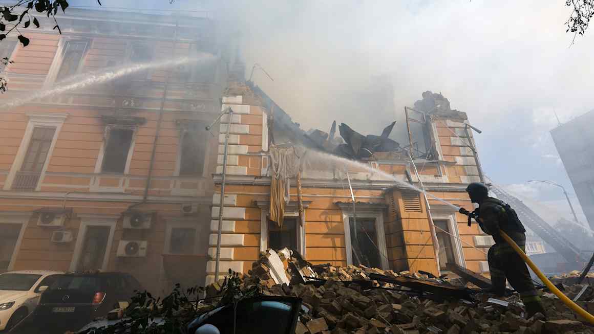 EU pushes Ukraine for further reforms to unlock funding
