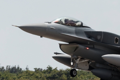 Taiwan’s first two F-16V fighter jets arrive to bolster defenses against China