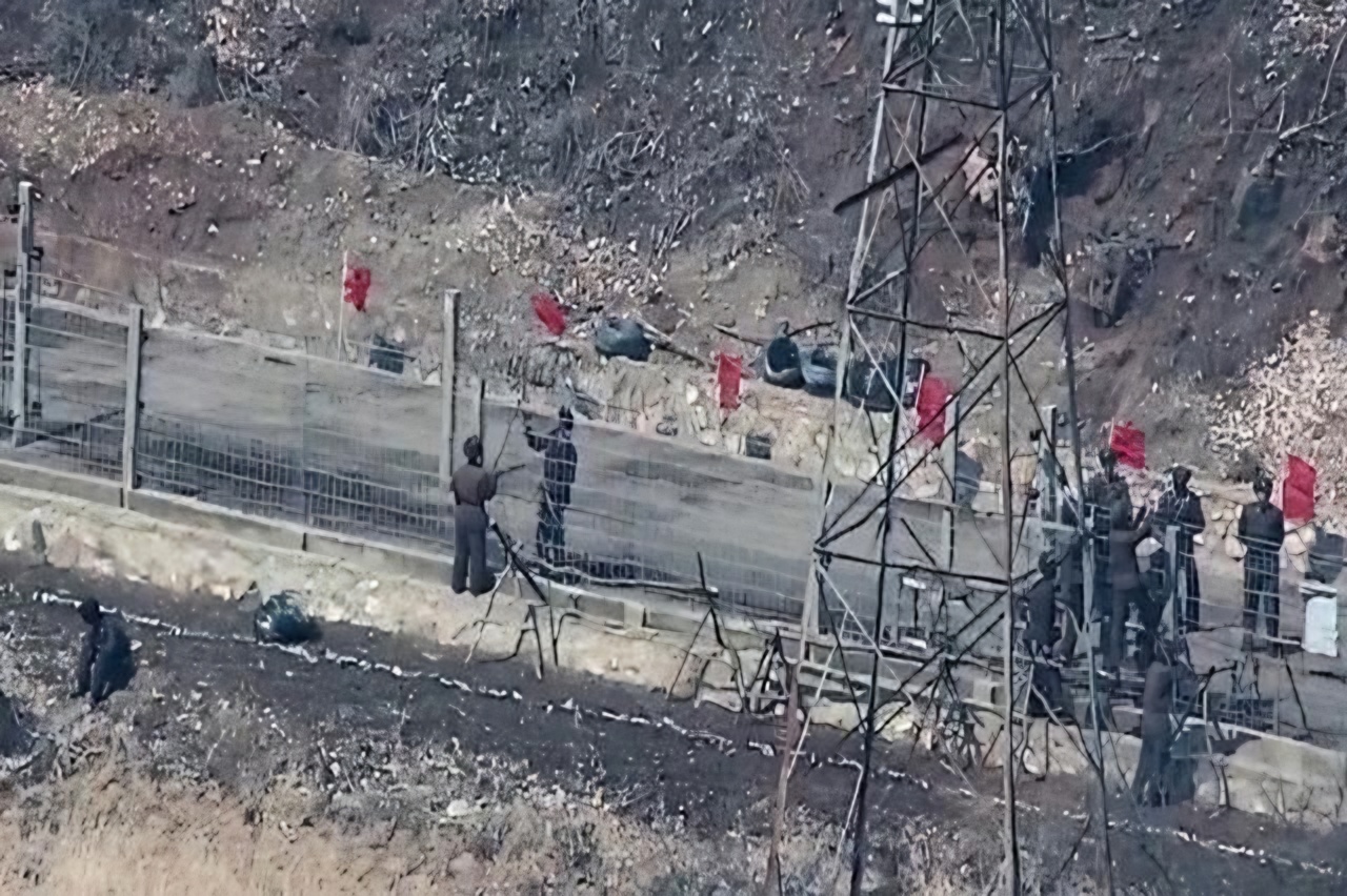S. Korean military fires warning shots after N. Korean troops briefly cross MDL