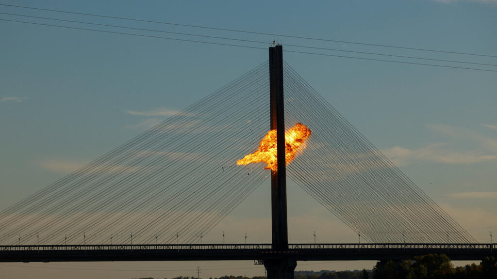Russia strikes another major bridge across Kyiv's Dnipro river
