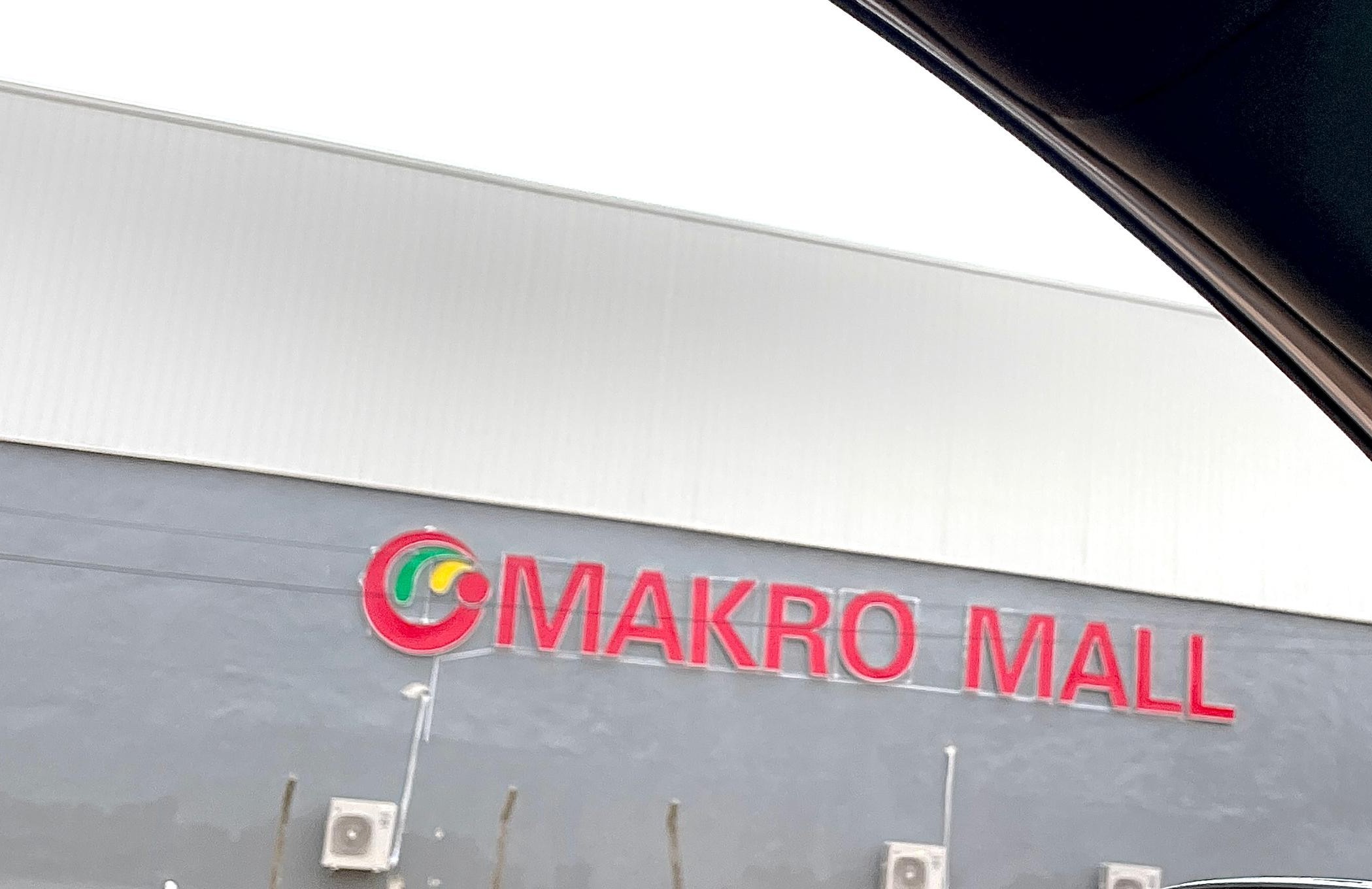 Traders in Sunyani raise concern about influx of shopping malls