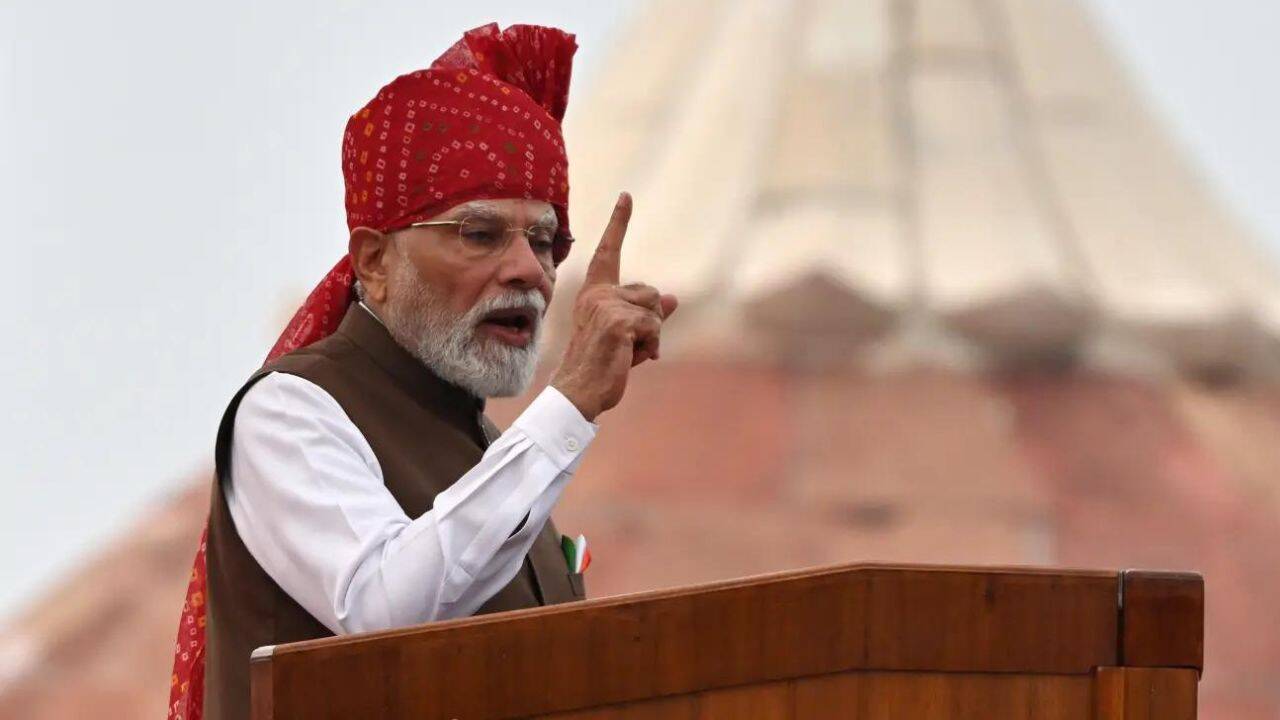 Armed Naxals gone, now identify & isolate 'dimagi Naxals': PM Modi on Independence Day