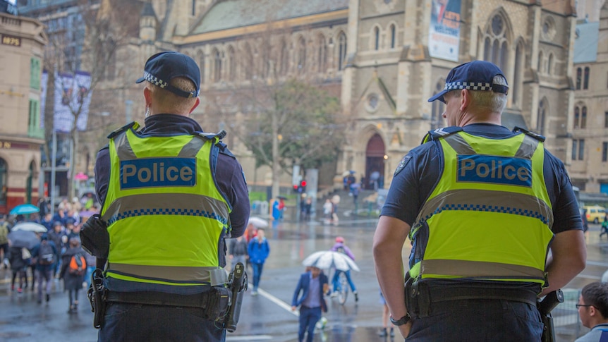 Victoria Police to recruit retired officers amid staffing shortfall