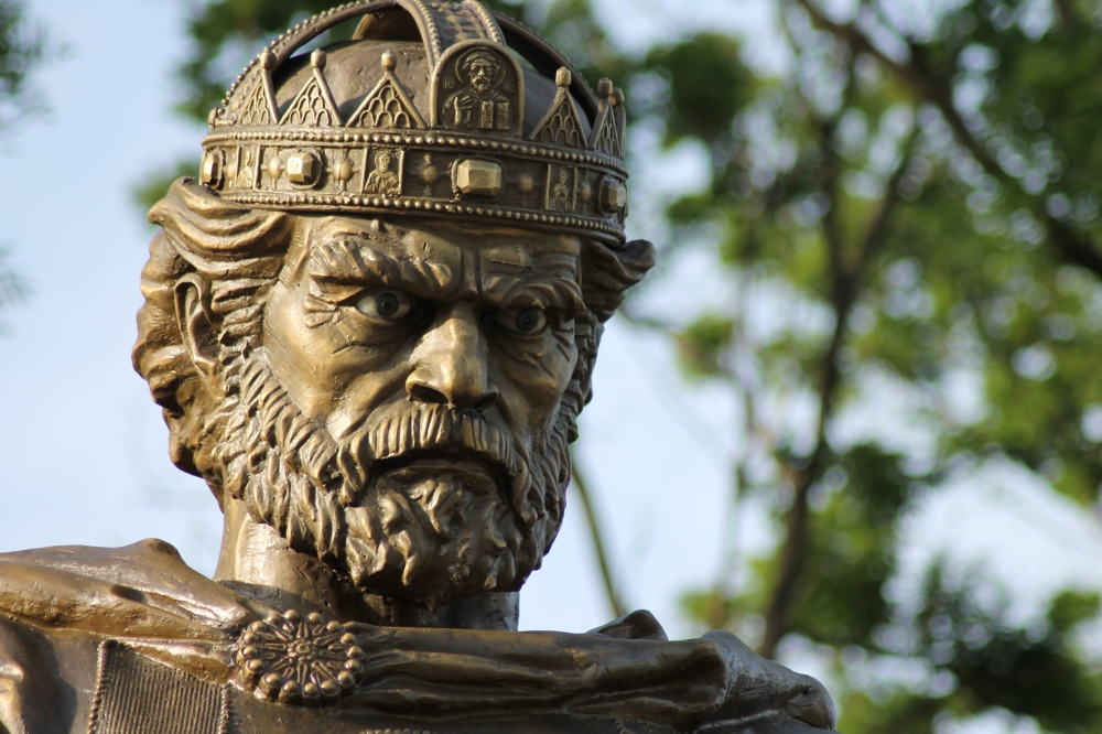 A 1,000-year-old homecoming: Bulgaria gets possible remains of Tsar Samuel